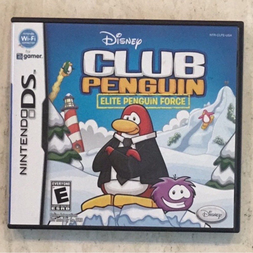 Disney Club Penguin Elite Penguin Force Nintendo DS Game Complete CIB